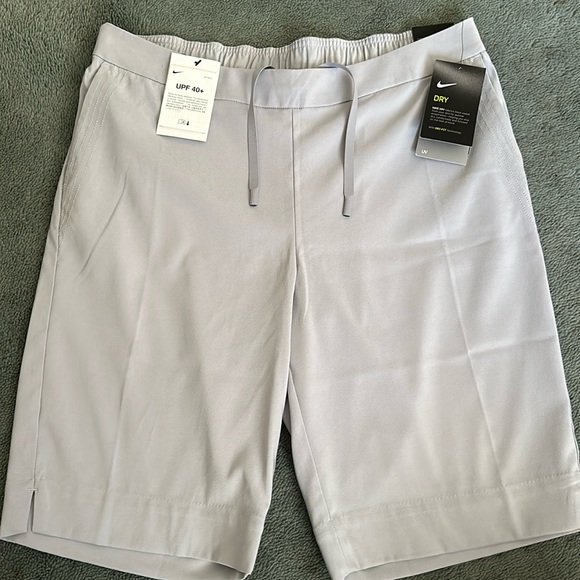Nike Pants - Nike dri fit golf womens upf 40 sunblock ultra violet protection shorts medium
